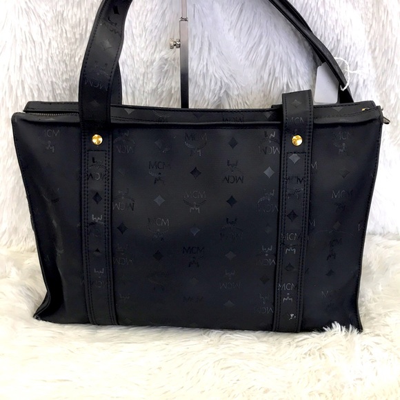 MCM  OVERSIZE TOTE SHOULDER BAG NYLON MONOGRAM BLACK - Picture 2 of 16